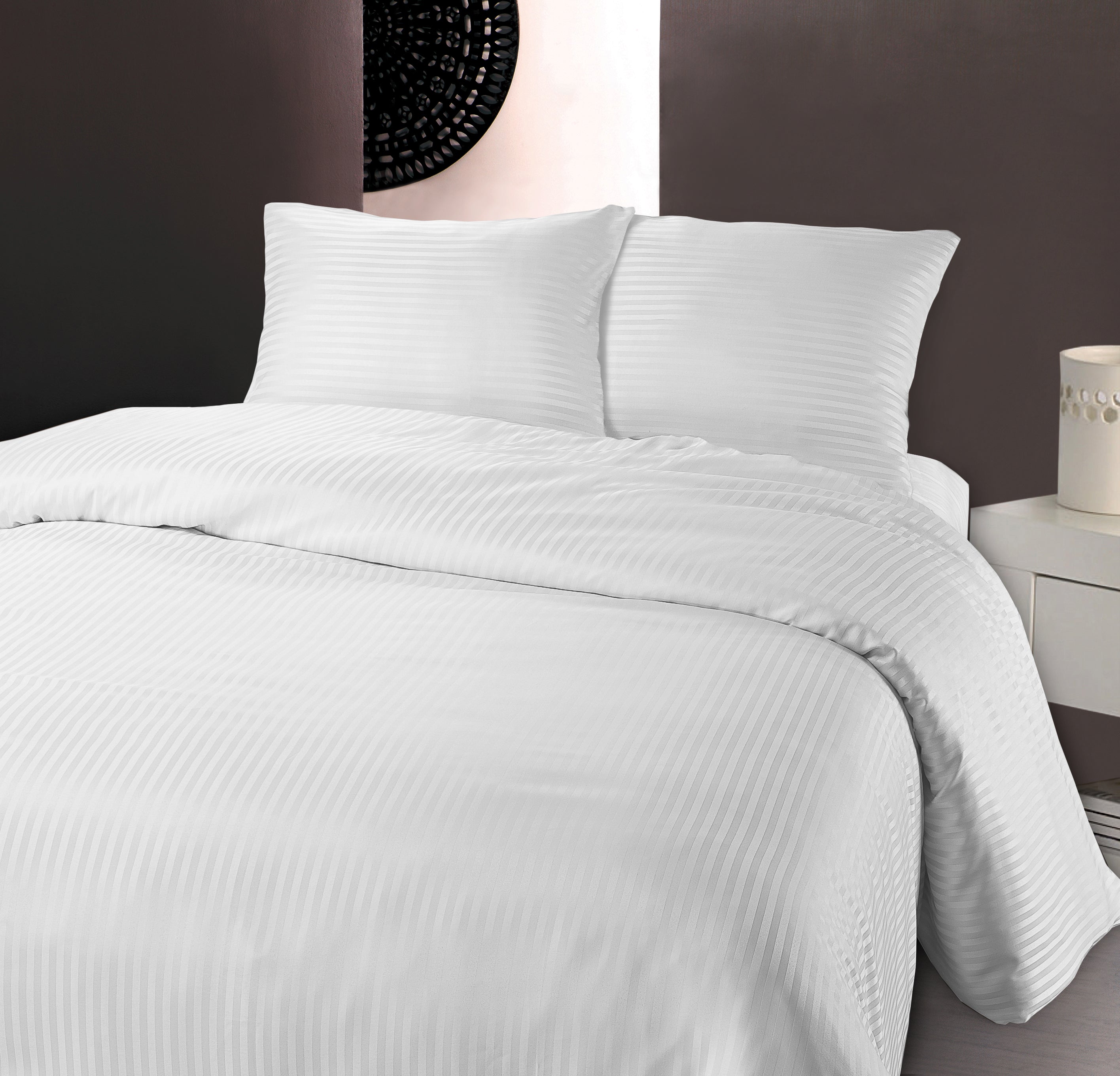 Dallas Duvet Cover White - Plain design - Deep-print design - Easy to wash