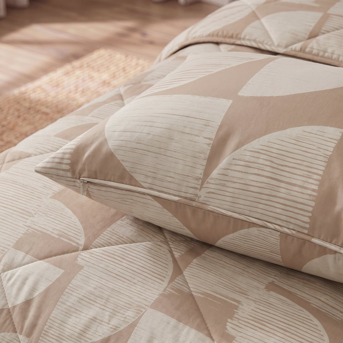 Dreamhouse Lazy Dekbed - Katoen - Modern Geo Zand - Met Kussenslopen