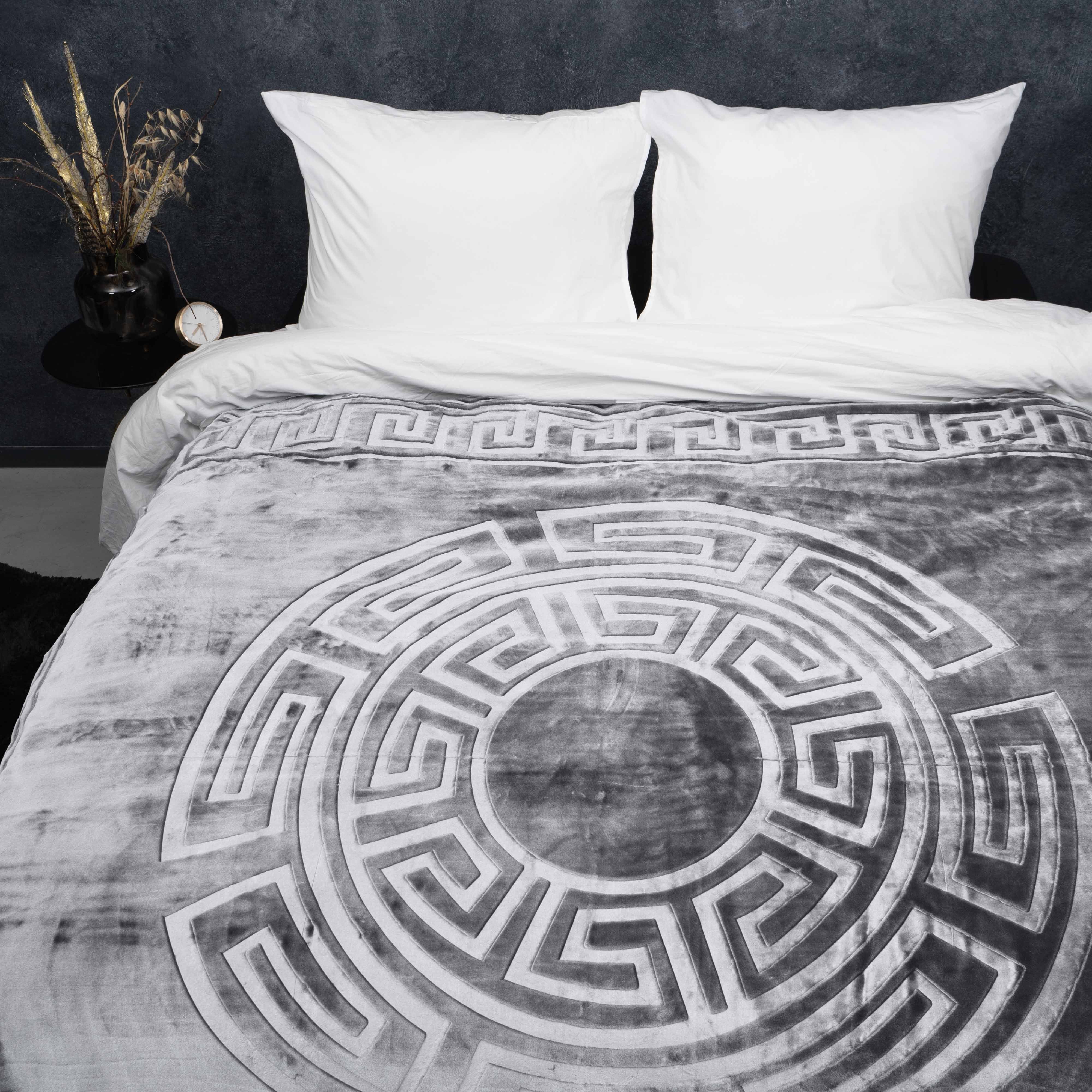 Embossed Zeta Deken Grijs - Woon of slaap deken - Luxe design - Makkelijk wasbaar