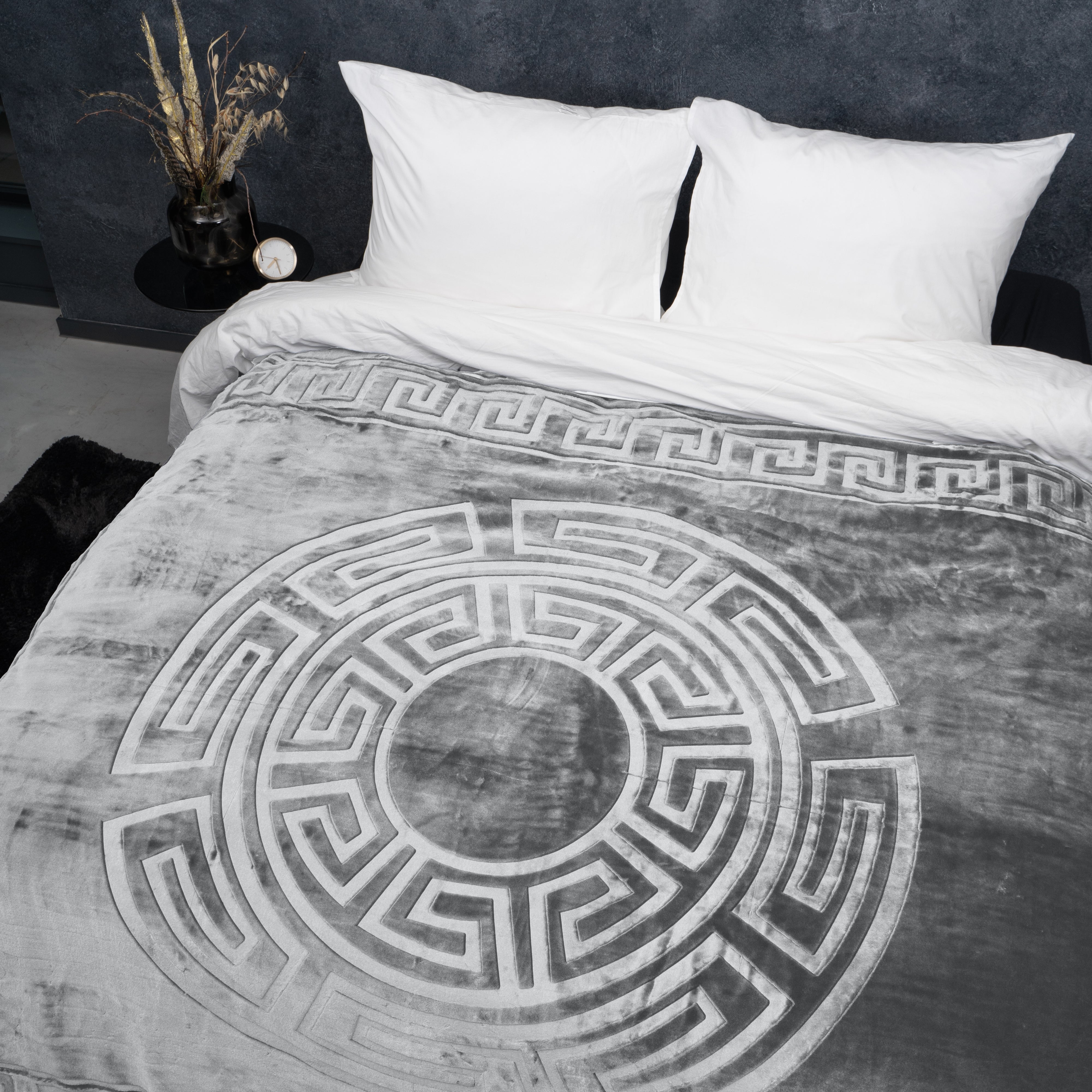 Embossed Zeta Deken Grijs - Woon of slaap deken - Luxe design - Makkelijk wasbaar