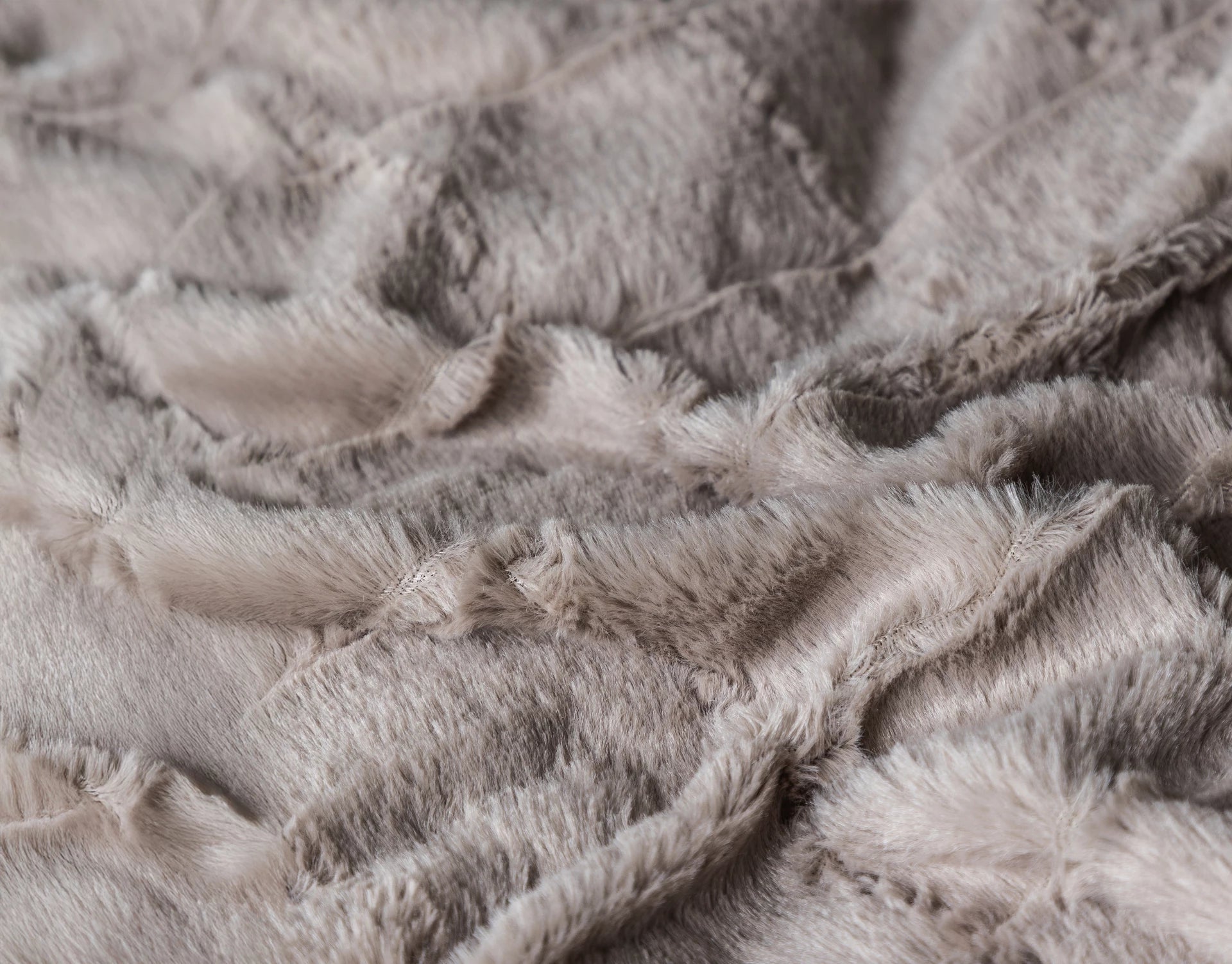 Faux Fur Check Dekbedovertrek Taupe - Heerlijk zacht - Chique design - Nepbont