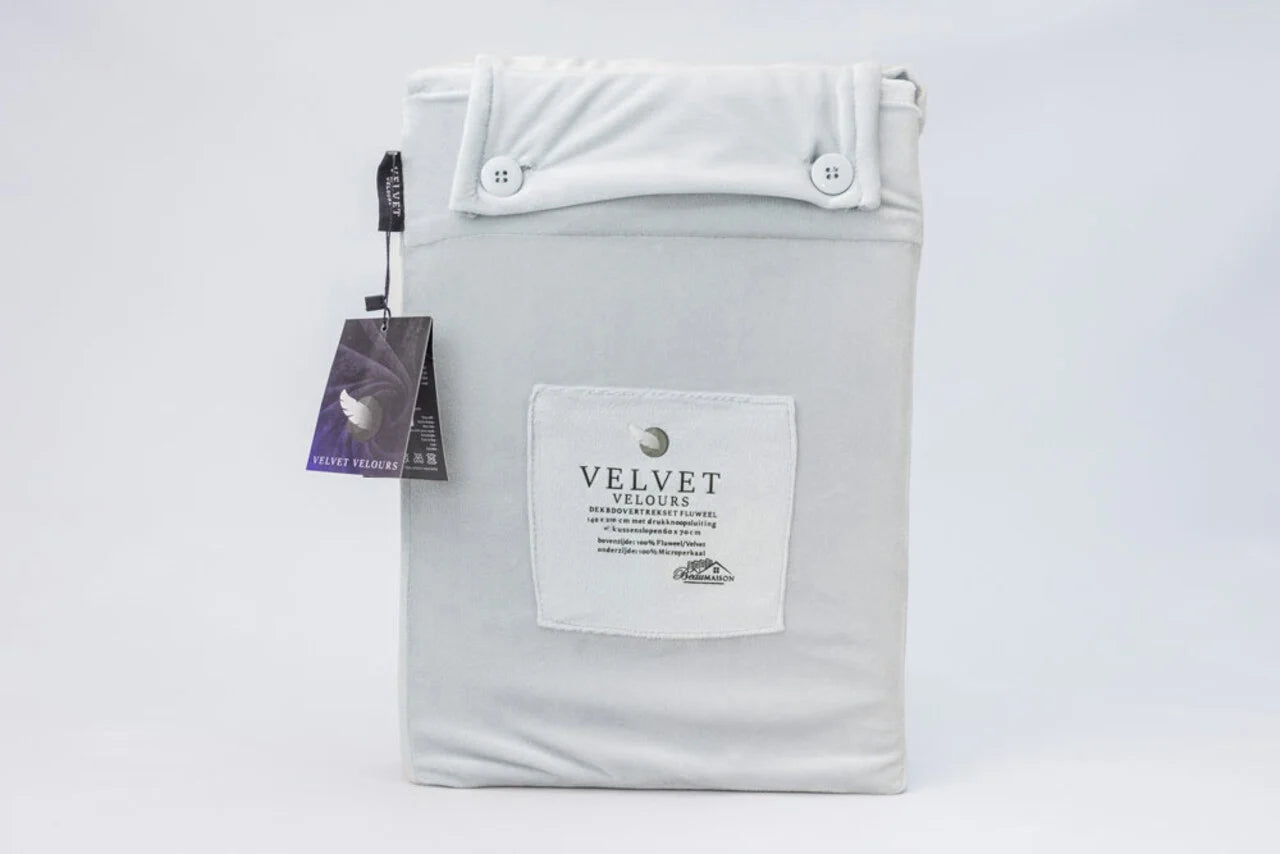 Velvet Duvet Cover Silver Velvet – Luxury &amp; Warmth for Every Bedroom