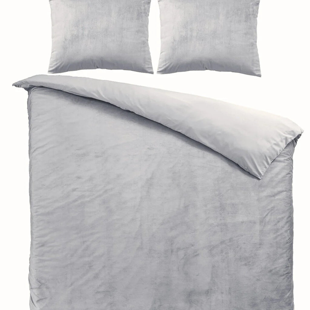 Velvet Duvet Cover Silver Velvet – Luxury &amp; Warmth for Every Bedroom