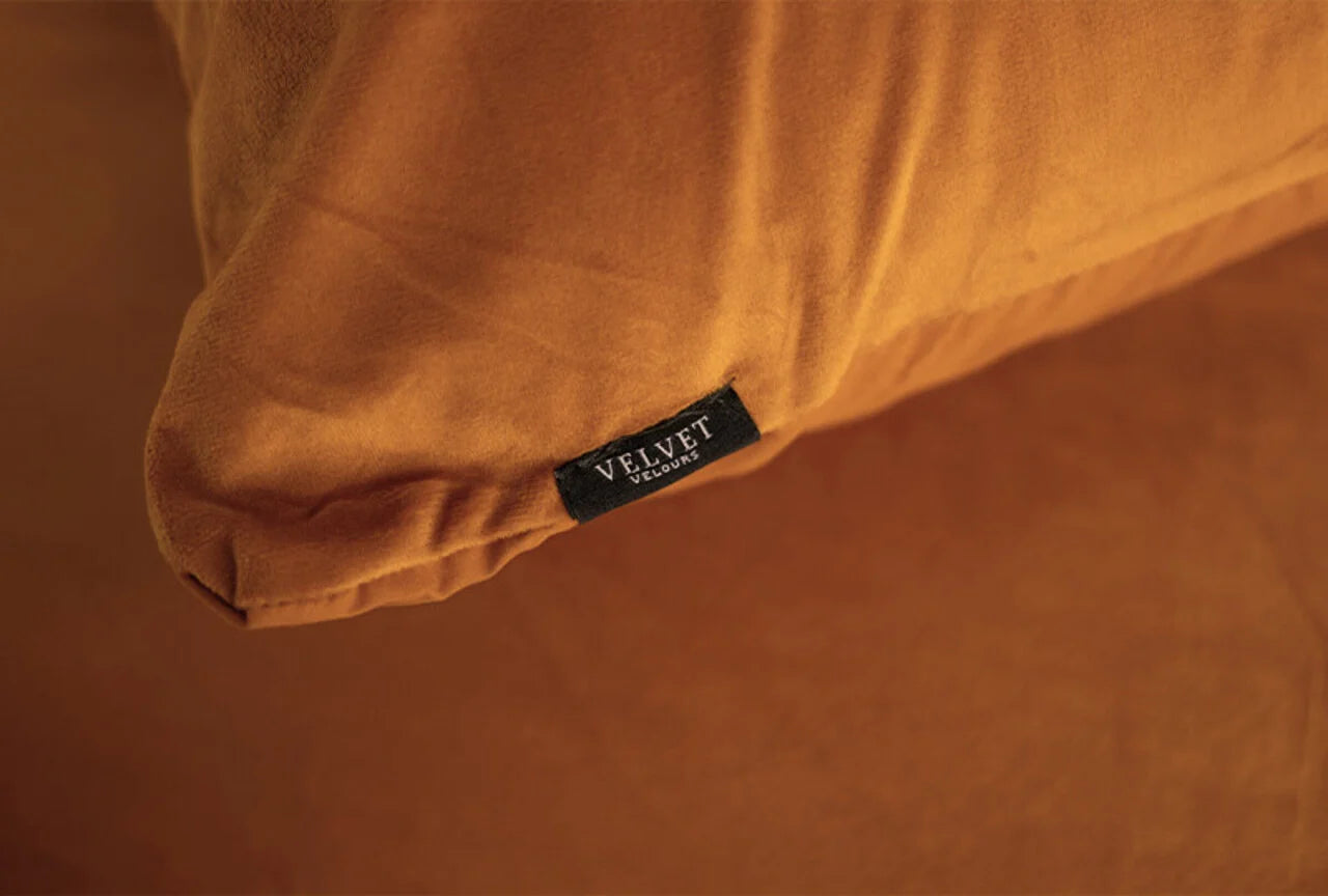 Fluwelen Kussenslopen Caramel Latte Velvet – Luxe en Comfort