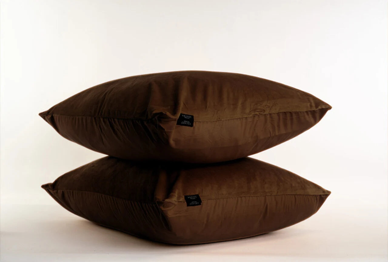 Fluwelen Kussenslopen Coffee Brown - Luxe Velvet Kussenhoezen voor een Glamoureus Interieur