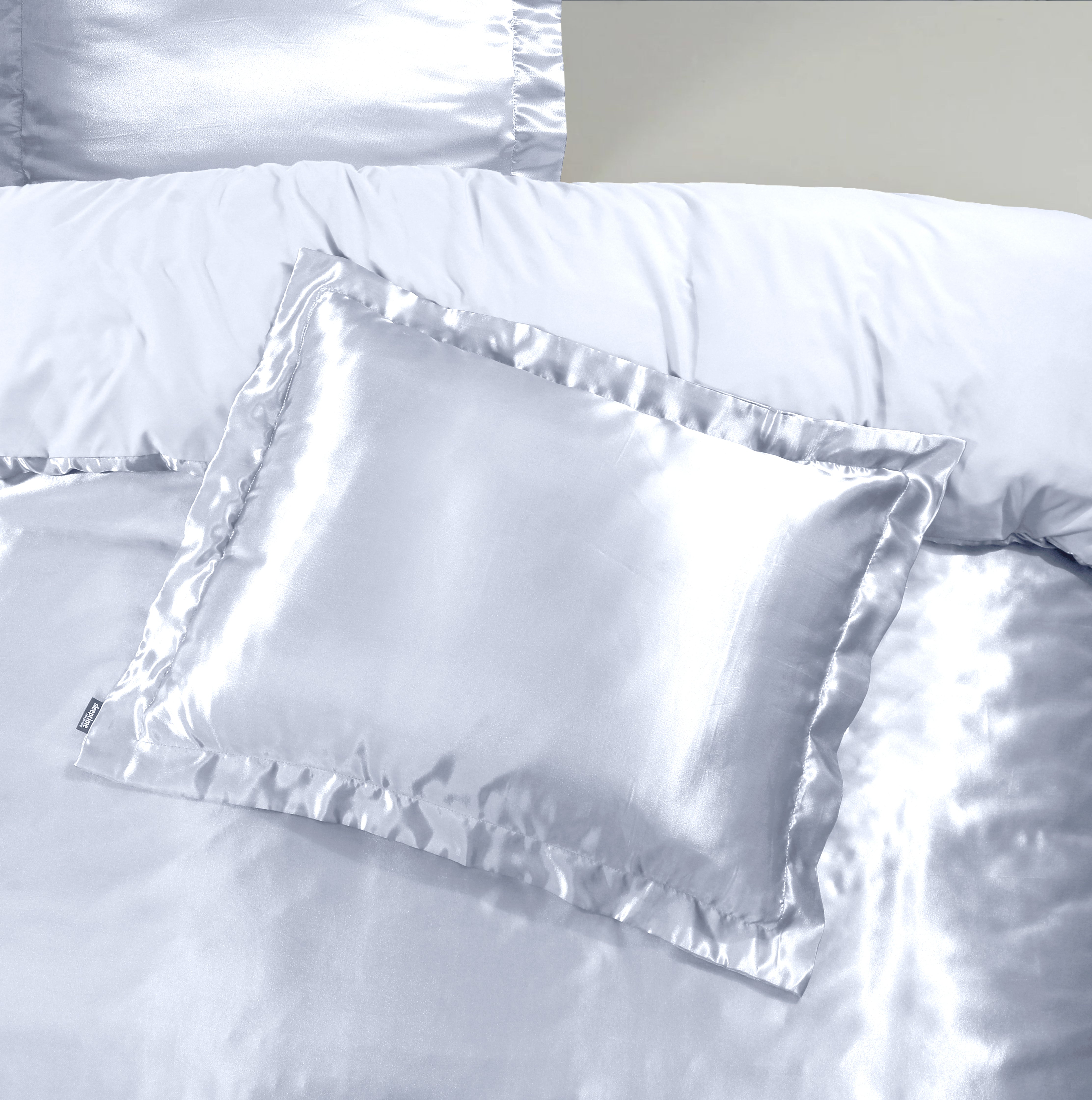 Glossy White Pillowcase 60 x 70 cm - Anti-hair loss - Hair salon product - 2 pieces in 1 package