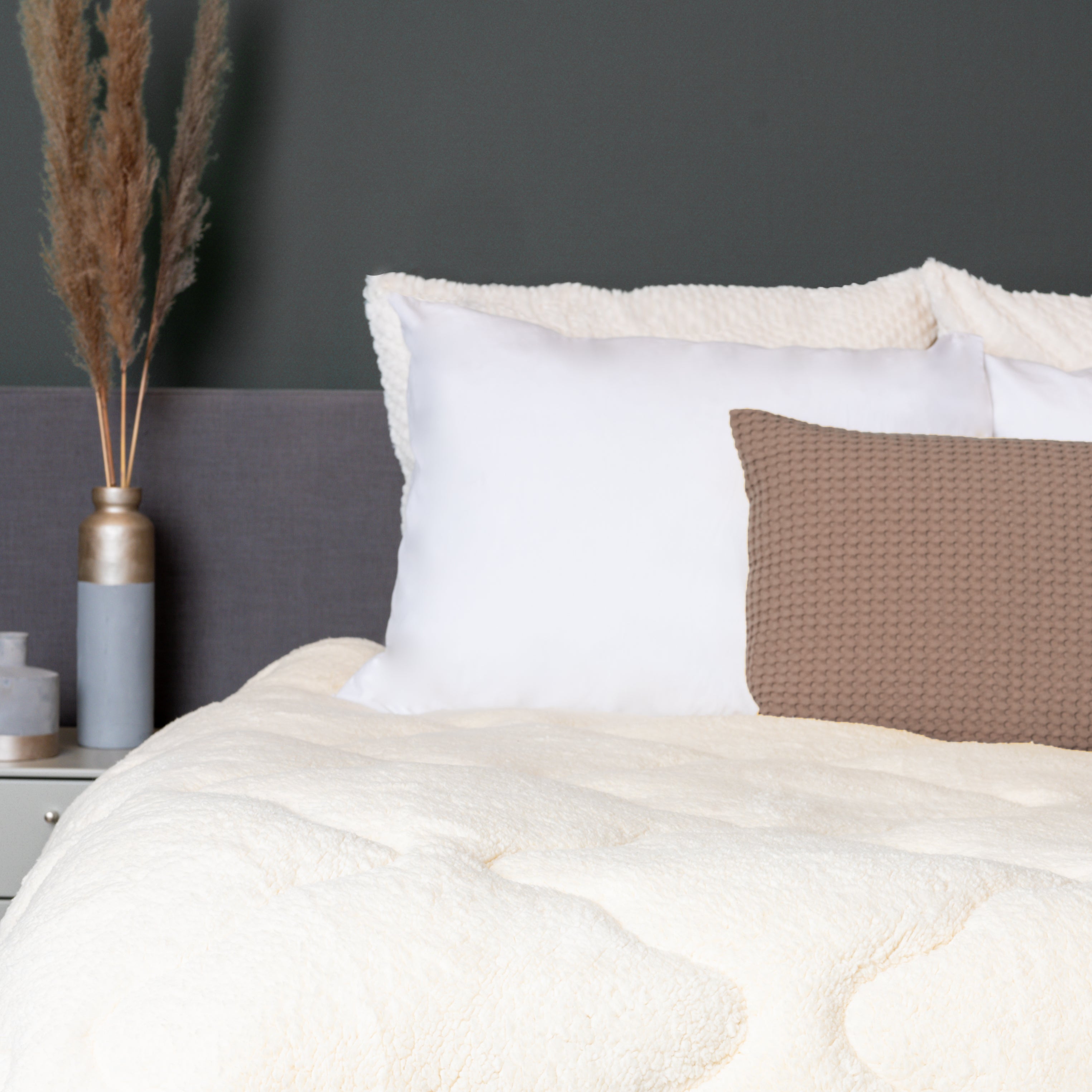All-in One Lazy Teddy Dekbed Creme - Dekbed voor het hele jaar