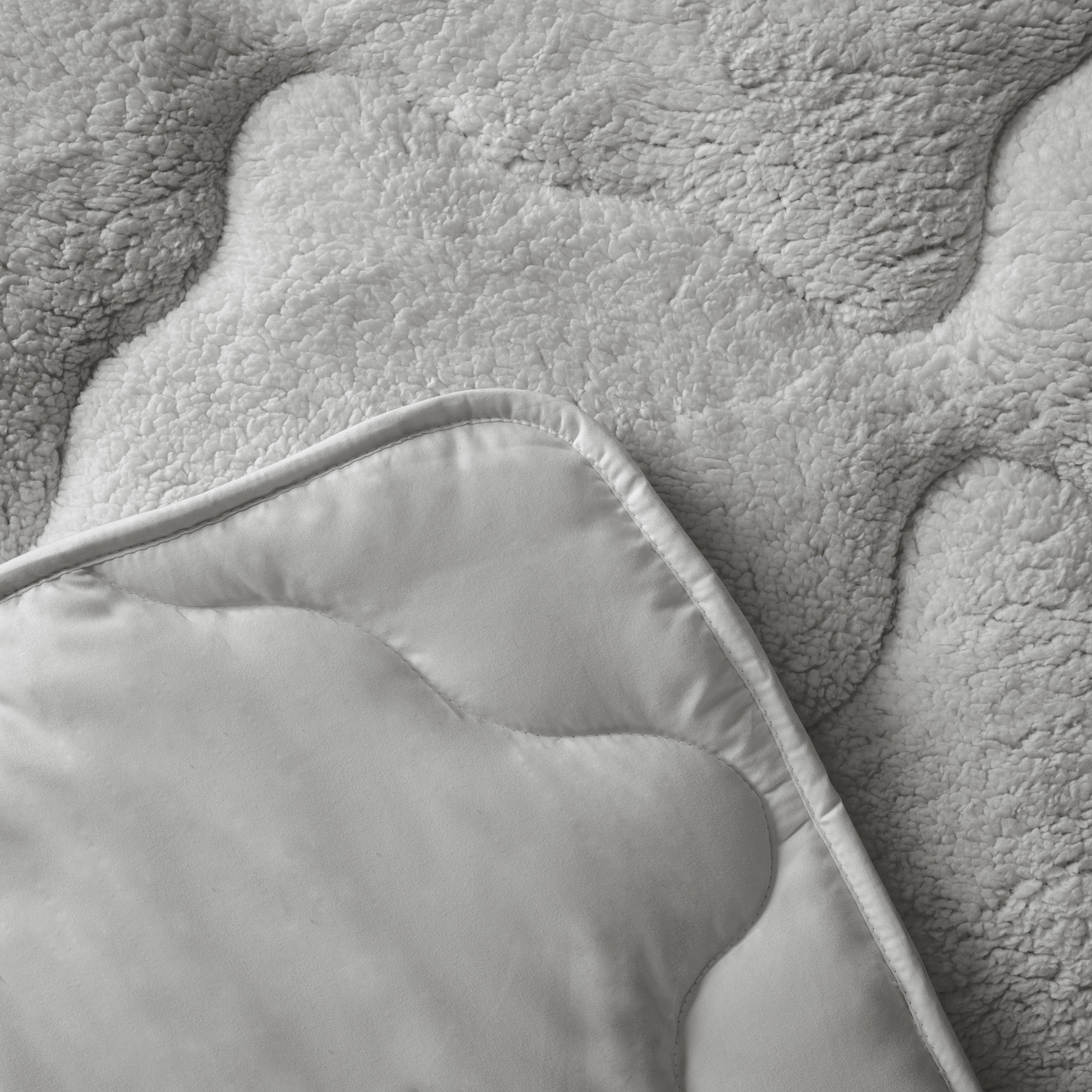All-in One Lazy Teddy Dekbed Grijs - Dekbed voor het hele jaar