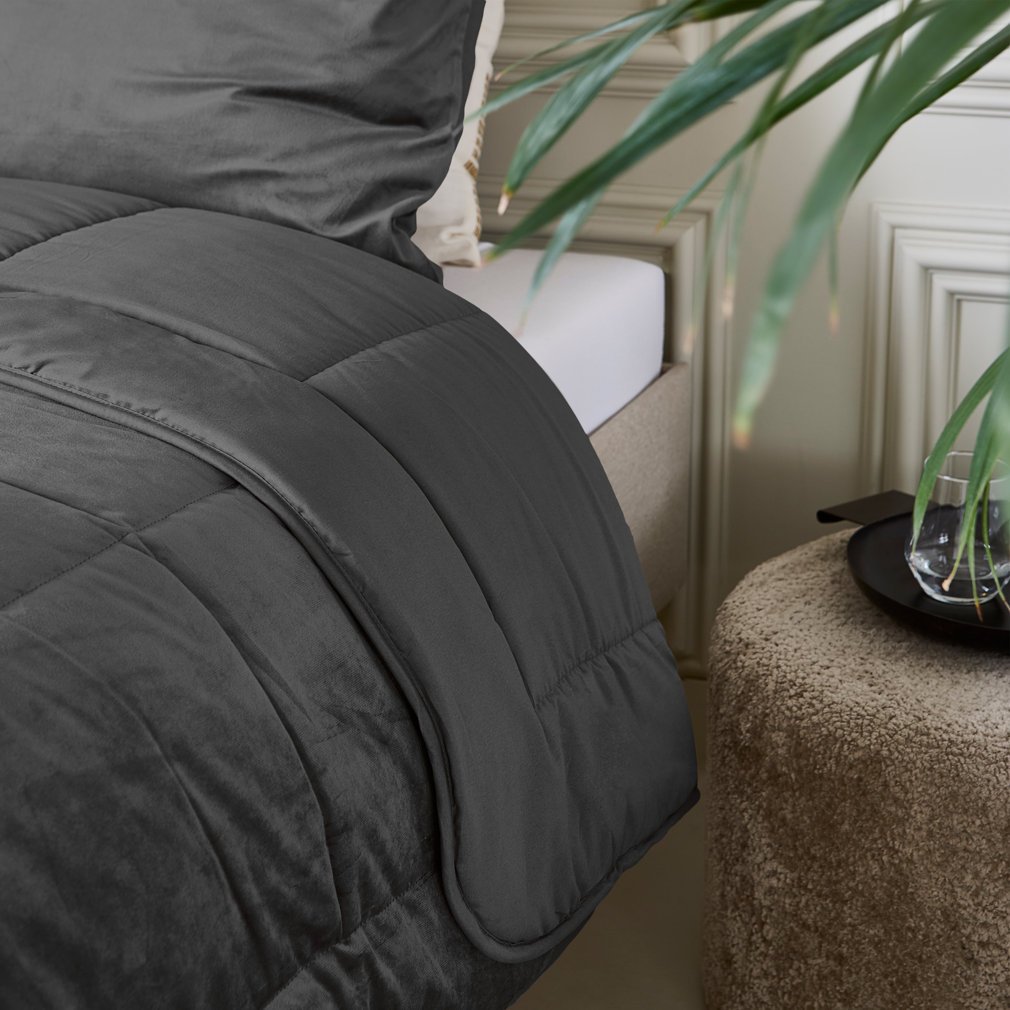All-in One Lazy Velvet Dekbed Antraciet - Dekbed voor het hele jaar