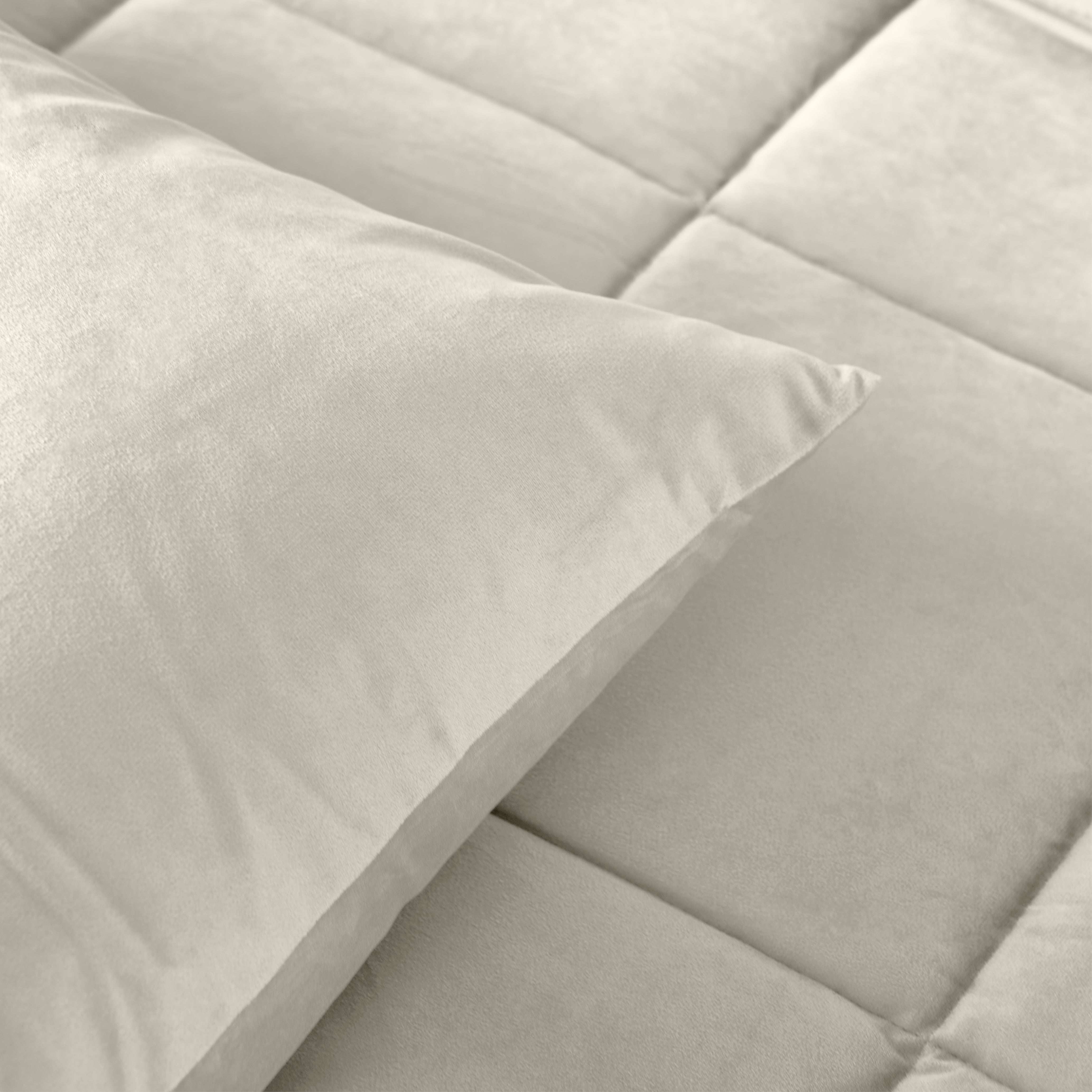 All-in One Lazy Velvet Dekbed Créme - Dekbed voor het hele jaar