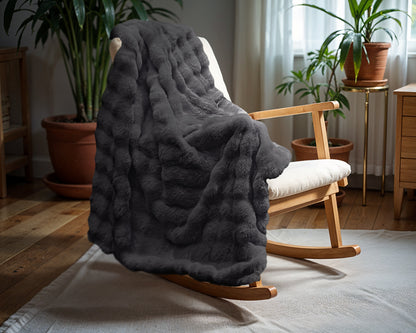 Pom Rabbit Fur plaid Antraciet 150 x 200 - Nep bont - Heerlijk zacht - Hoogwaardige kwaliteit