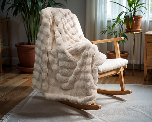 Pom Rabbit Fur plaid Zand 150 x 200 - Nep bont - Heerlijk zacht - Hoogwaardige kwaliteit