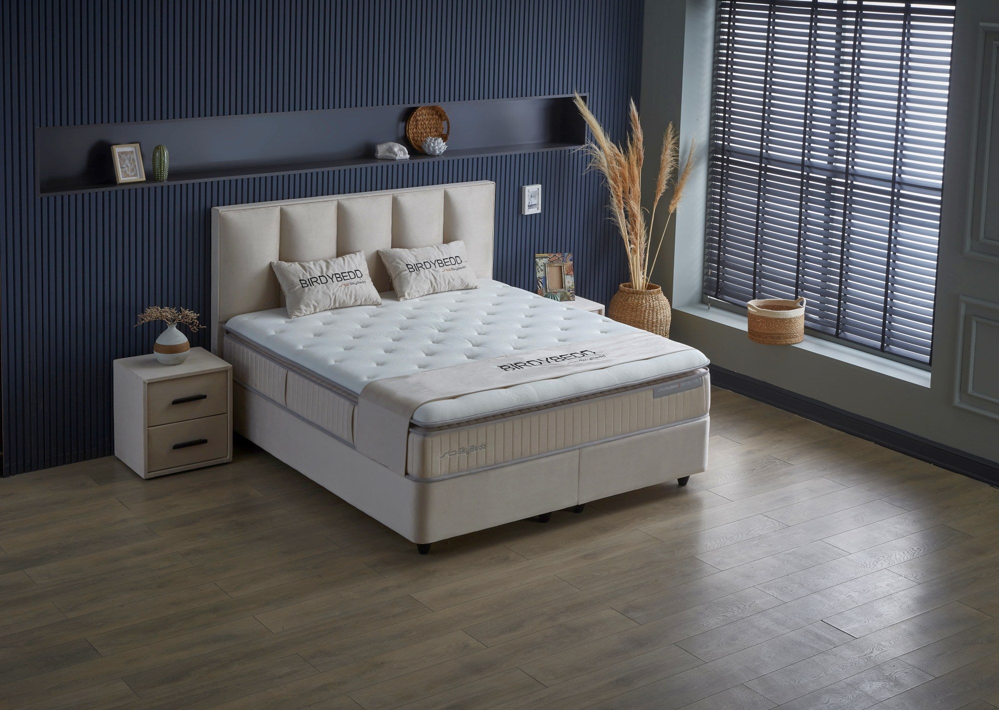 SKYBEDD ® - Boxspring met opbergruimte Birdybedd Beige