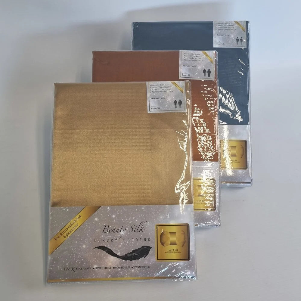 Satijnen Hoeslaken Champagne Gold – Luxe & Zacht voor Huid & Haar
