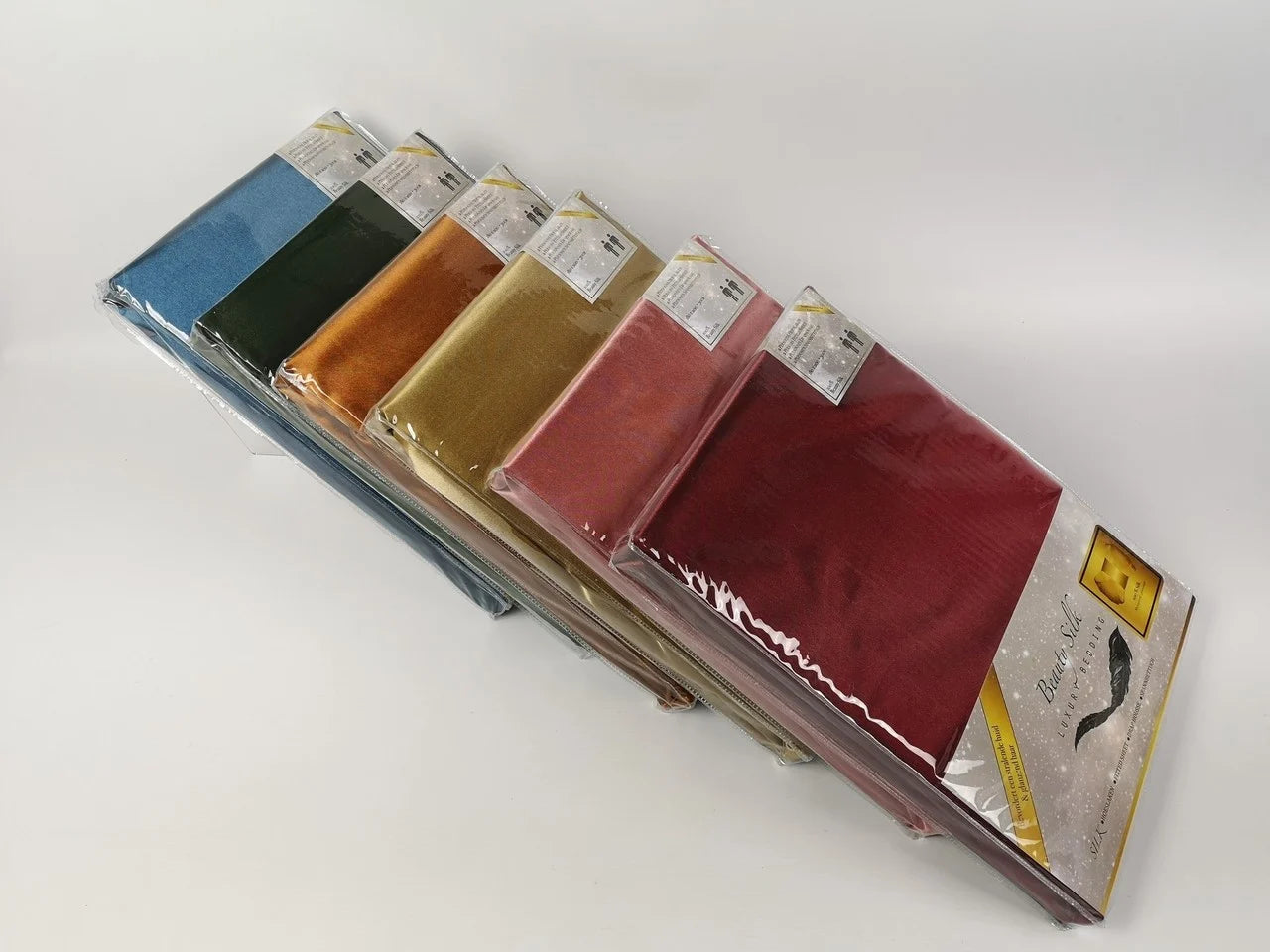Satin Fitted Sheet Red/Bordeaux – Luxurious &amp; Soft | 90x200, 140x200, 160x200, 180x200