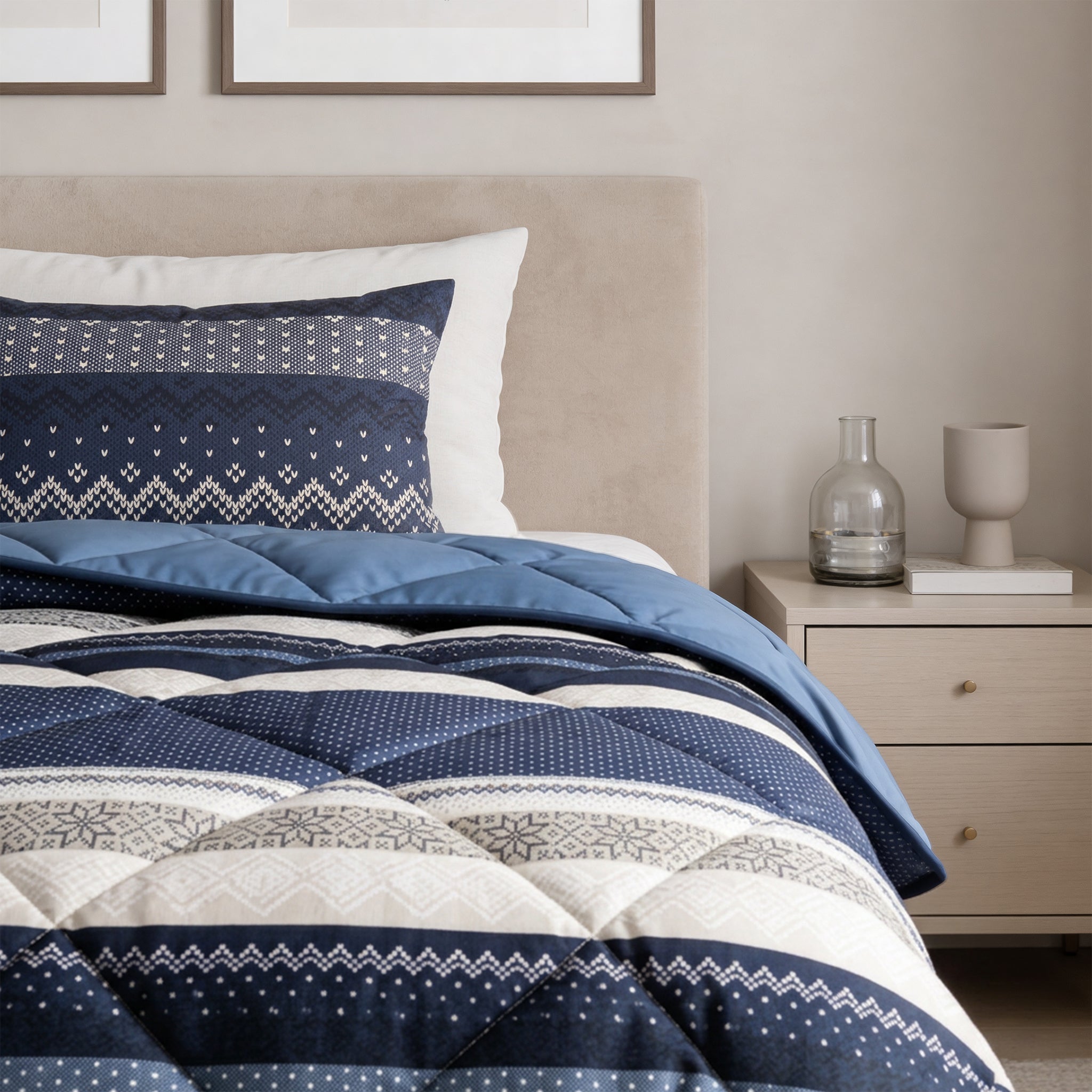 Sleeptime Dekbed - Elisabeth Navy - Voor het hele jaar + Kussenslopen