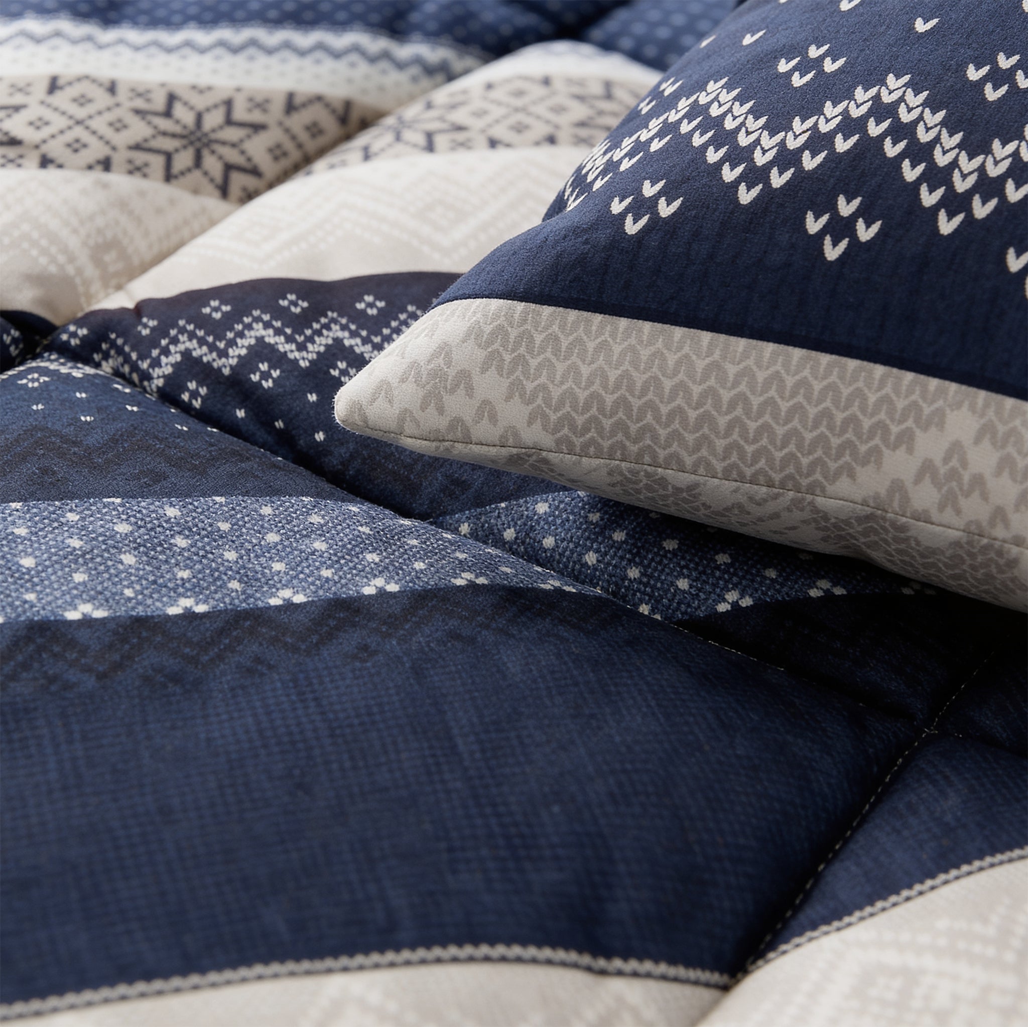 Sleeptime Dekbed - Elisabeth Navy - Voor het hele jaar + Kussenslopen