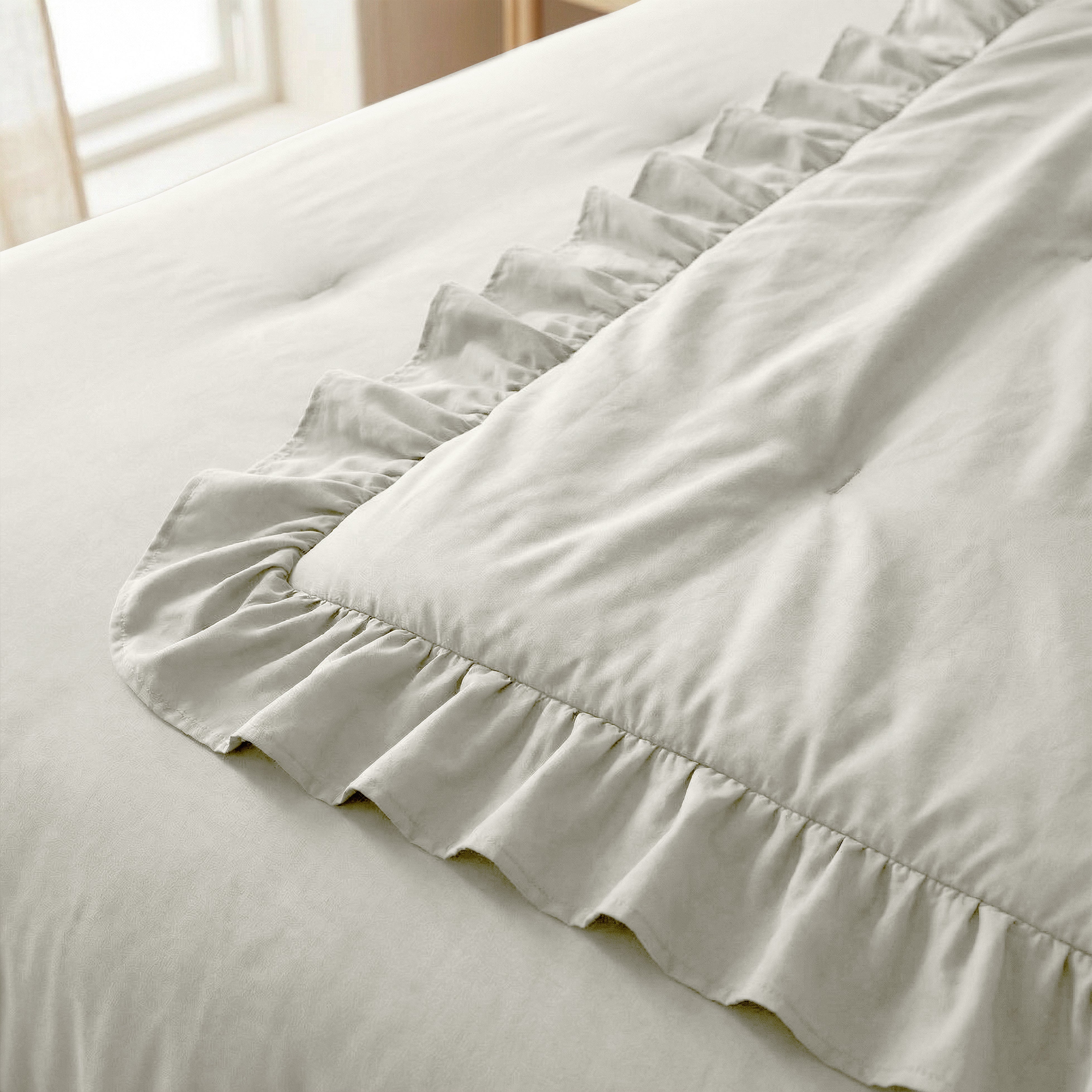 Sleeptime Lazy Dekbed - Ruffles - Gebroken Wit - Voor het hele jaar