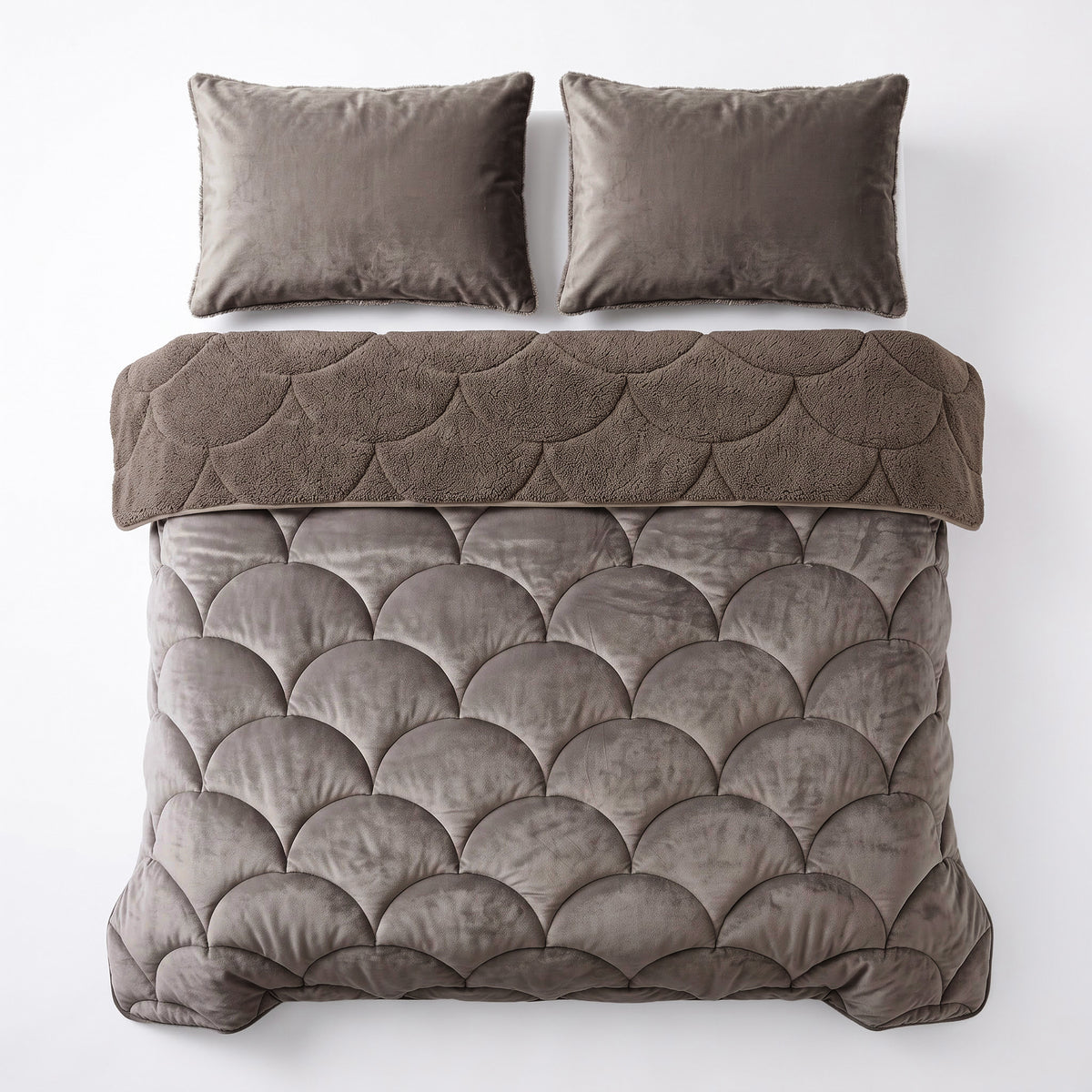 Sleeptime Lazy Dekbed - Teddy/Velvet - Taupe/Bruin - Met kussenslopen