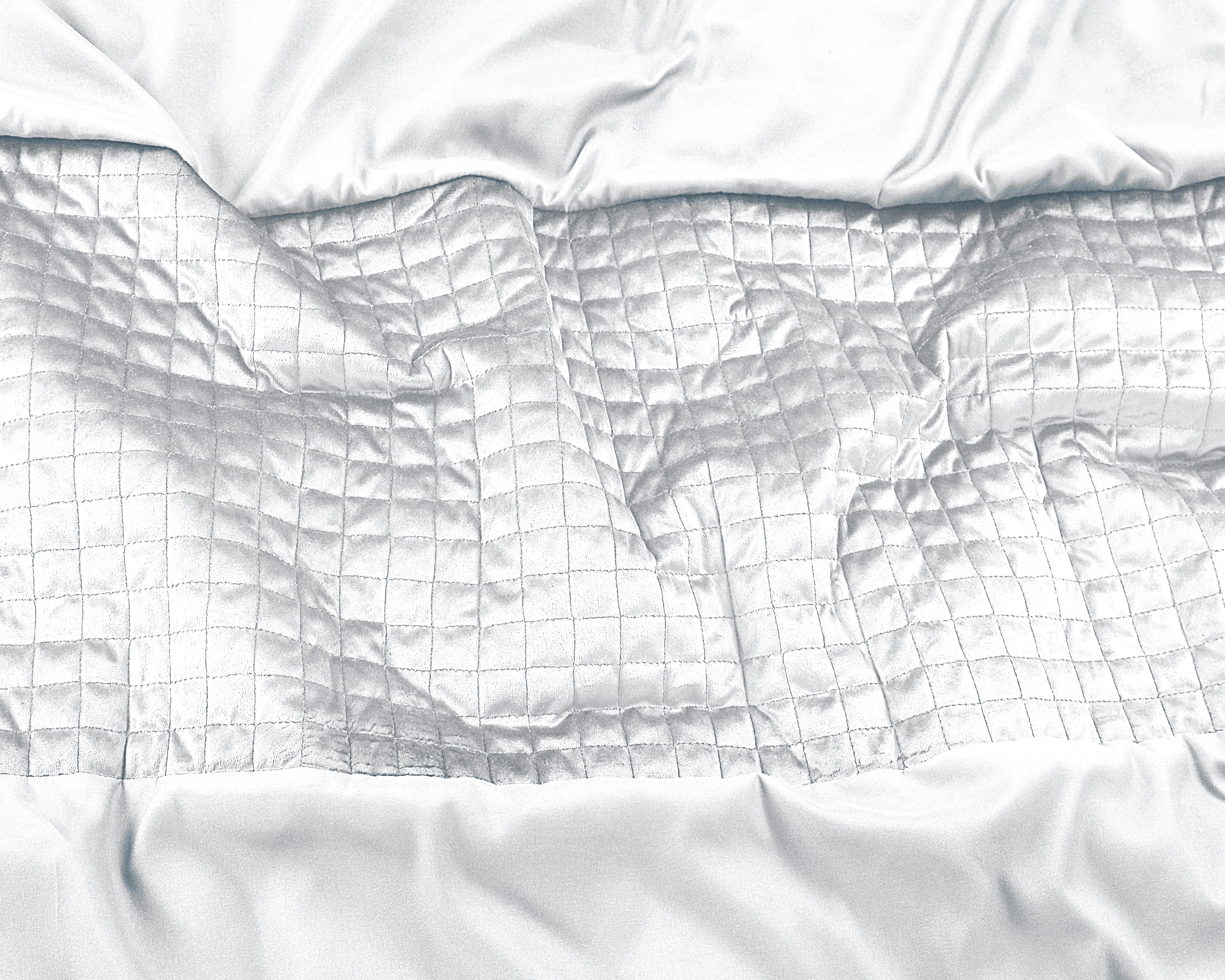 Velvet Band White Duvet Cover - Luxurious velvet band - Velvet soft - Square stitched