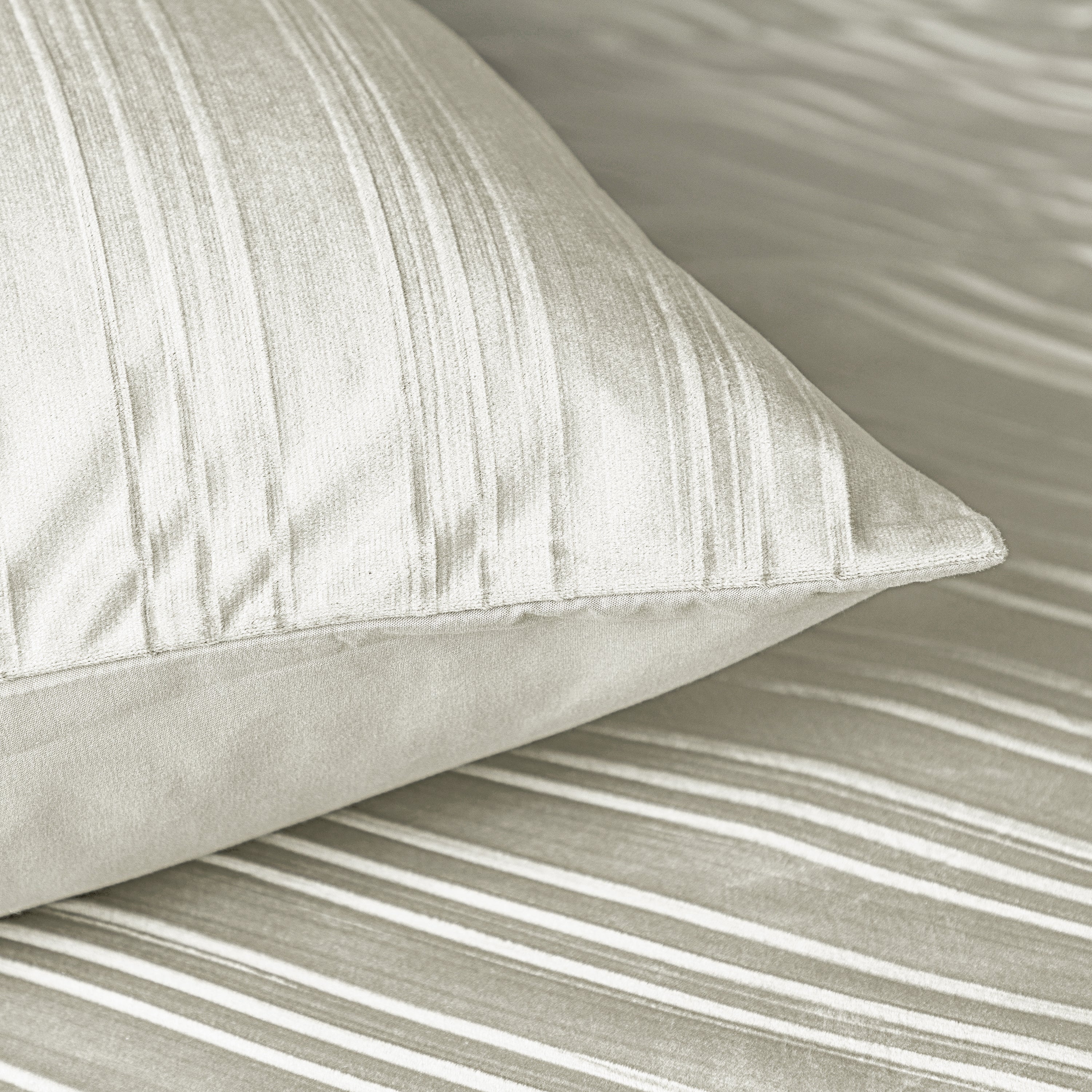 Velvet Lining Beige Dekbedovertrek