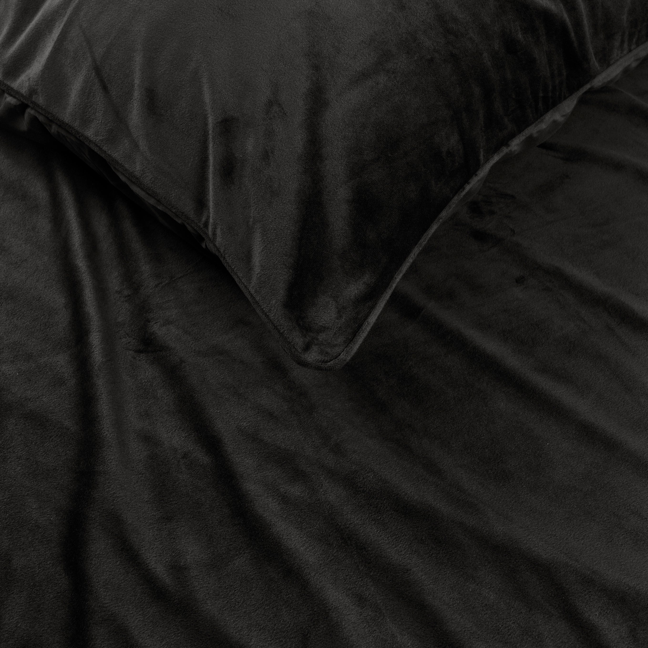 Velvet Piping Duvet Cover Black - Velvet Piping - Velvet soft - Luxuriously packaged