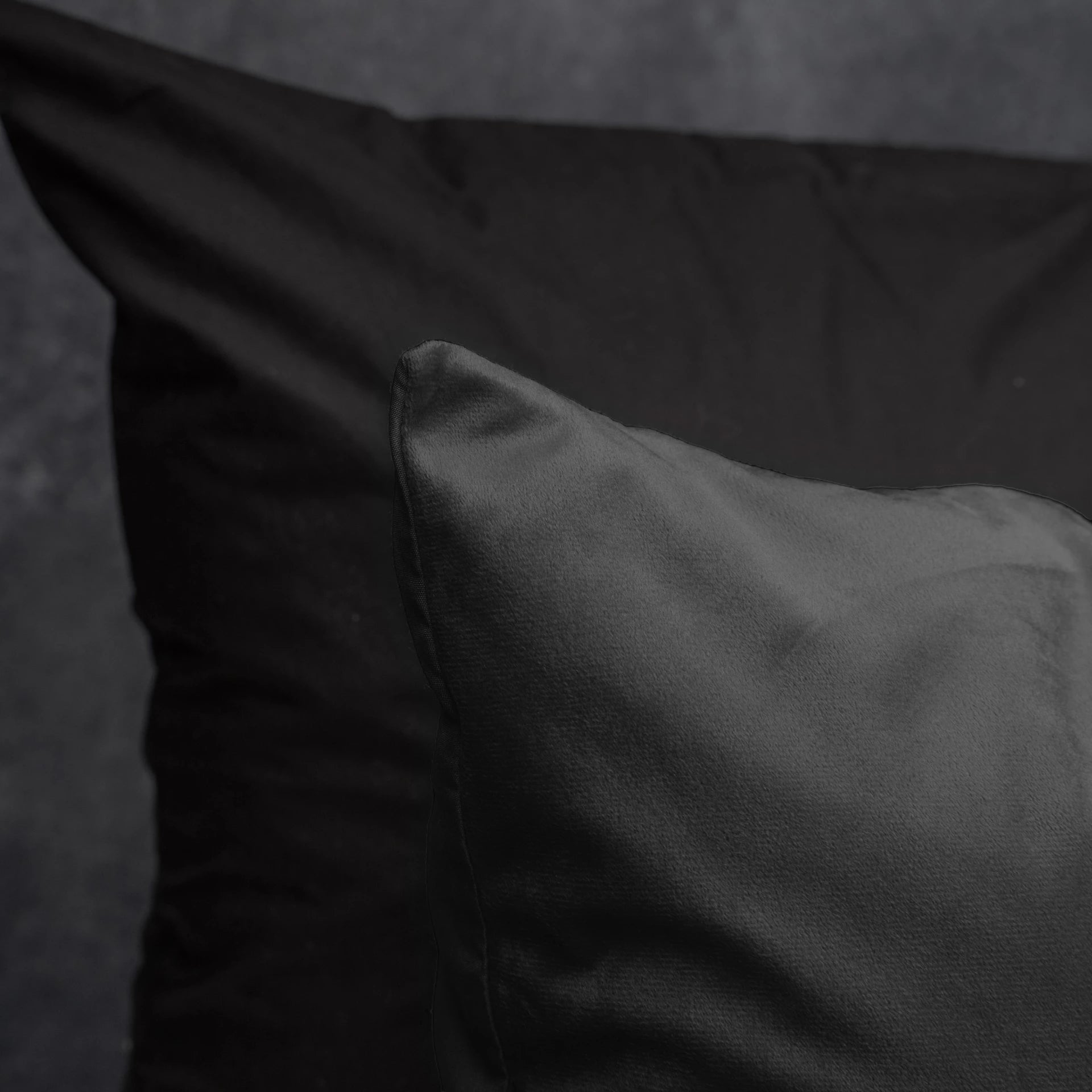 Velvet Uni Dekbedovertrek Antraciet - Fluweel zacht - Anti-allergisch - Luxe verpakt