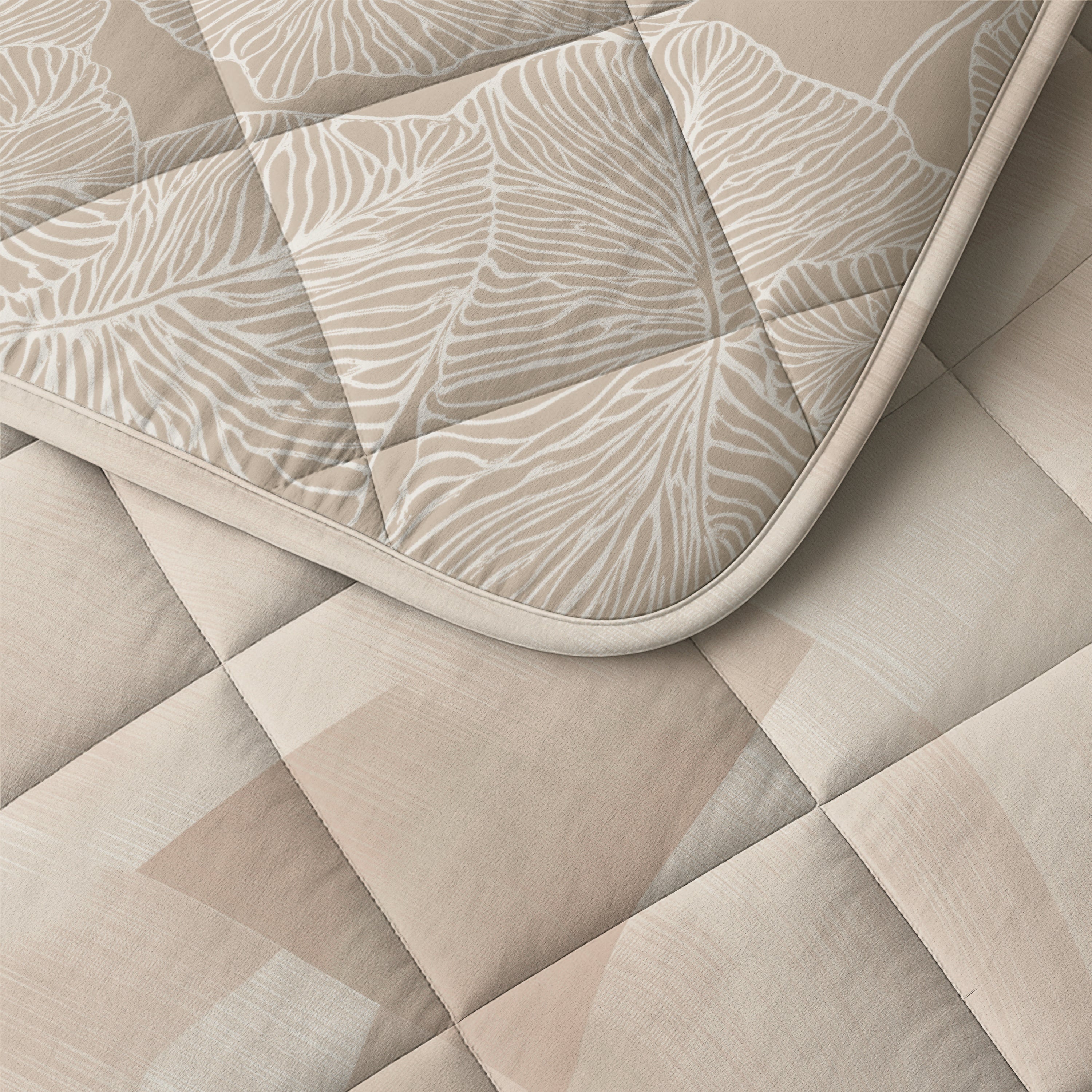 All-in One Lazy Dekbed Warm Triangles Beige - Dekbed met kussenslopen