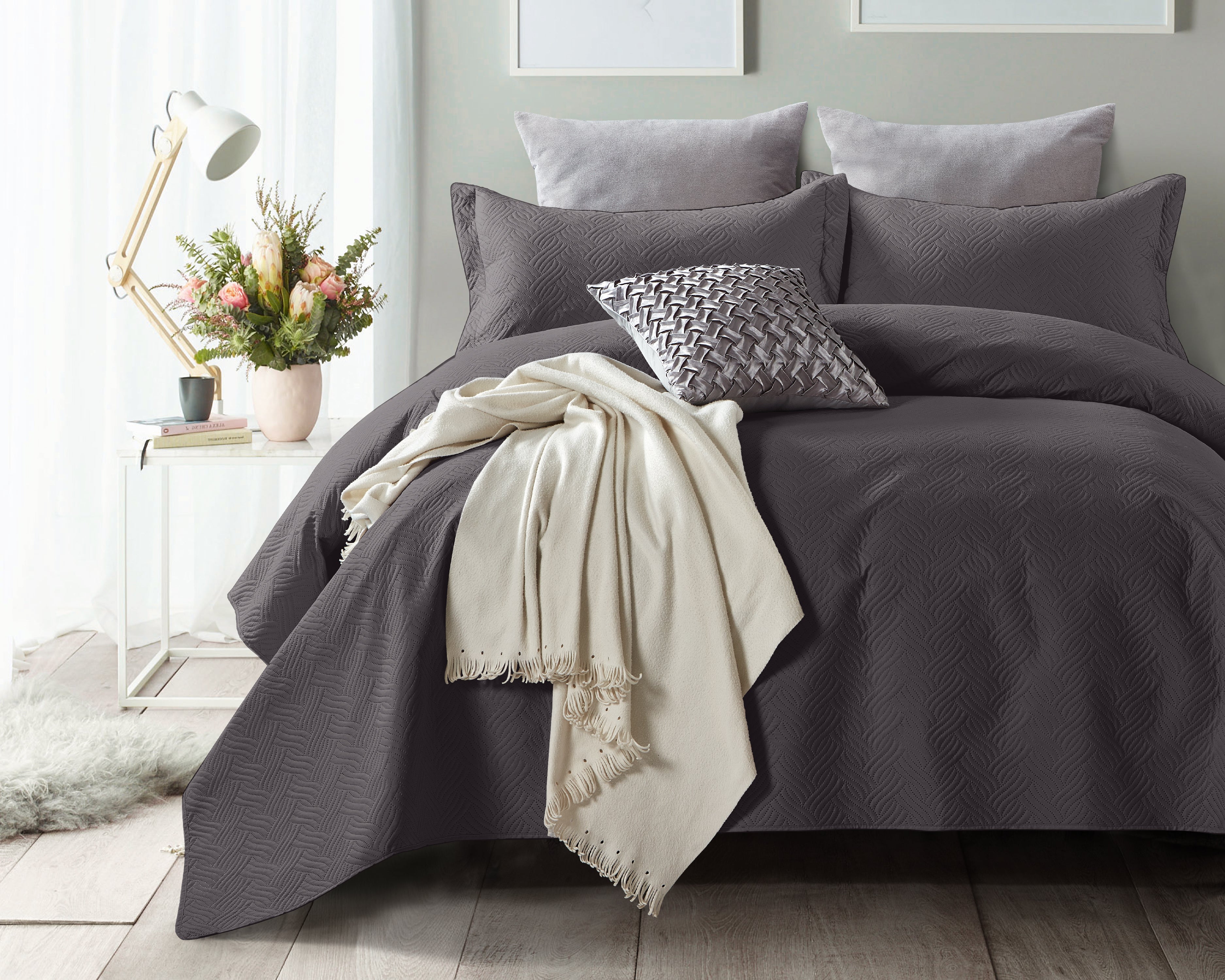 Wave Antraciet 260 x 250 - Mooie sprei - Makkelijk wasbaar - Met 2 slopen