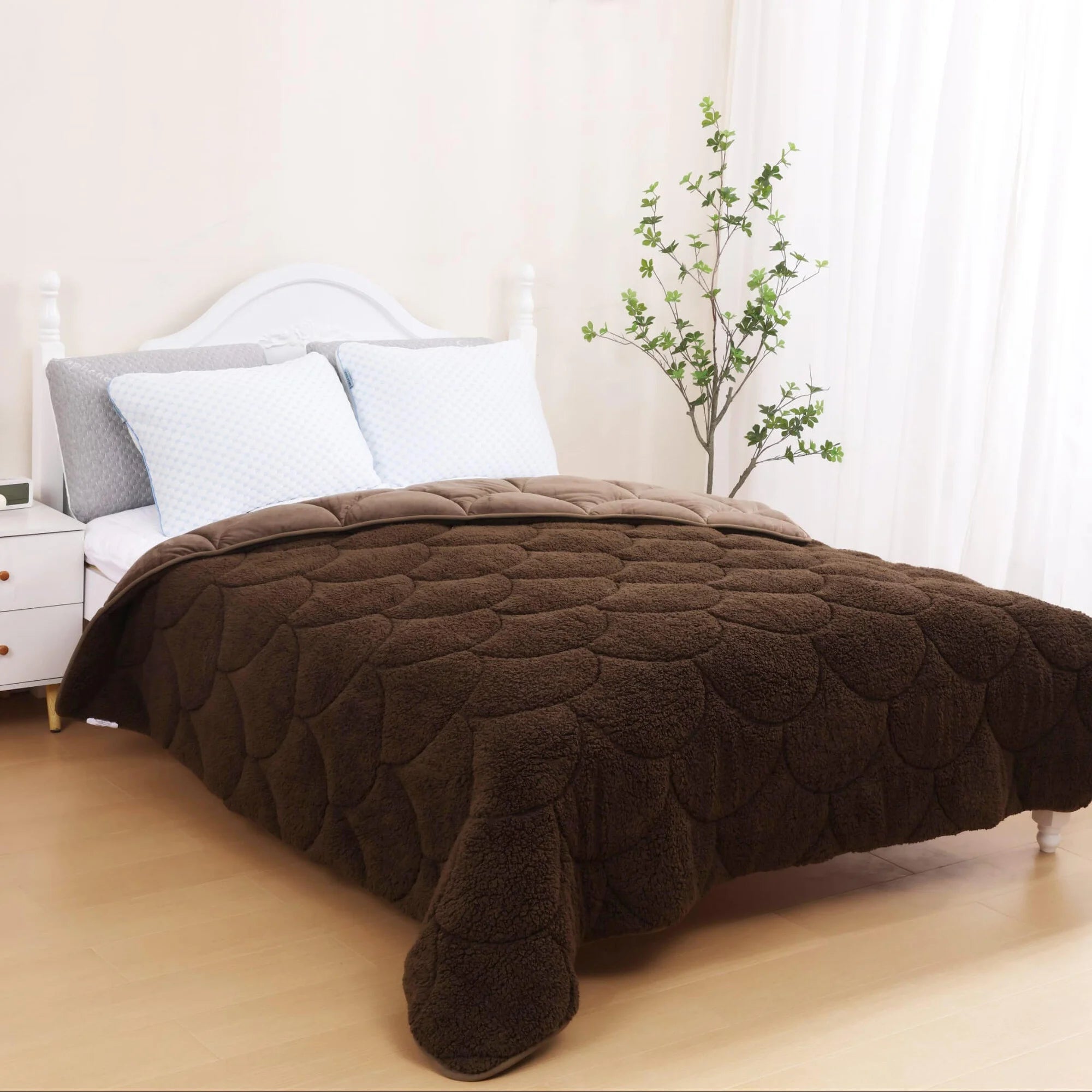 All-in One Lazy Teddy/Velvet Duvet Coffee Brown - 2-in-1 Winter duvet