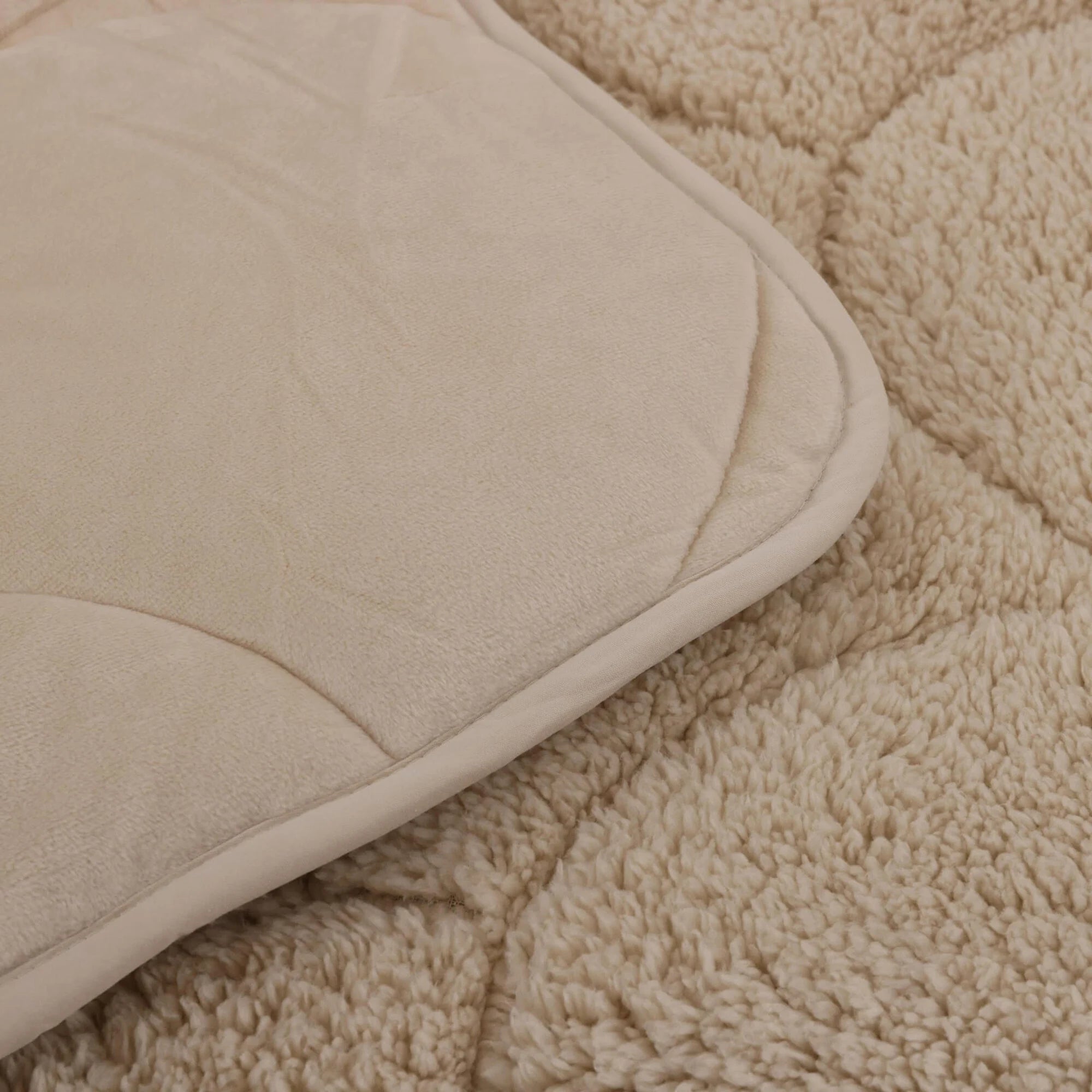 All-in One Lazy Teddy/Velvet Duvet Sand - 2-in-1 Winter duvet