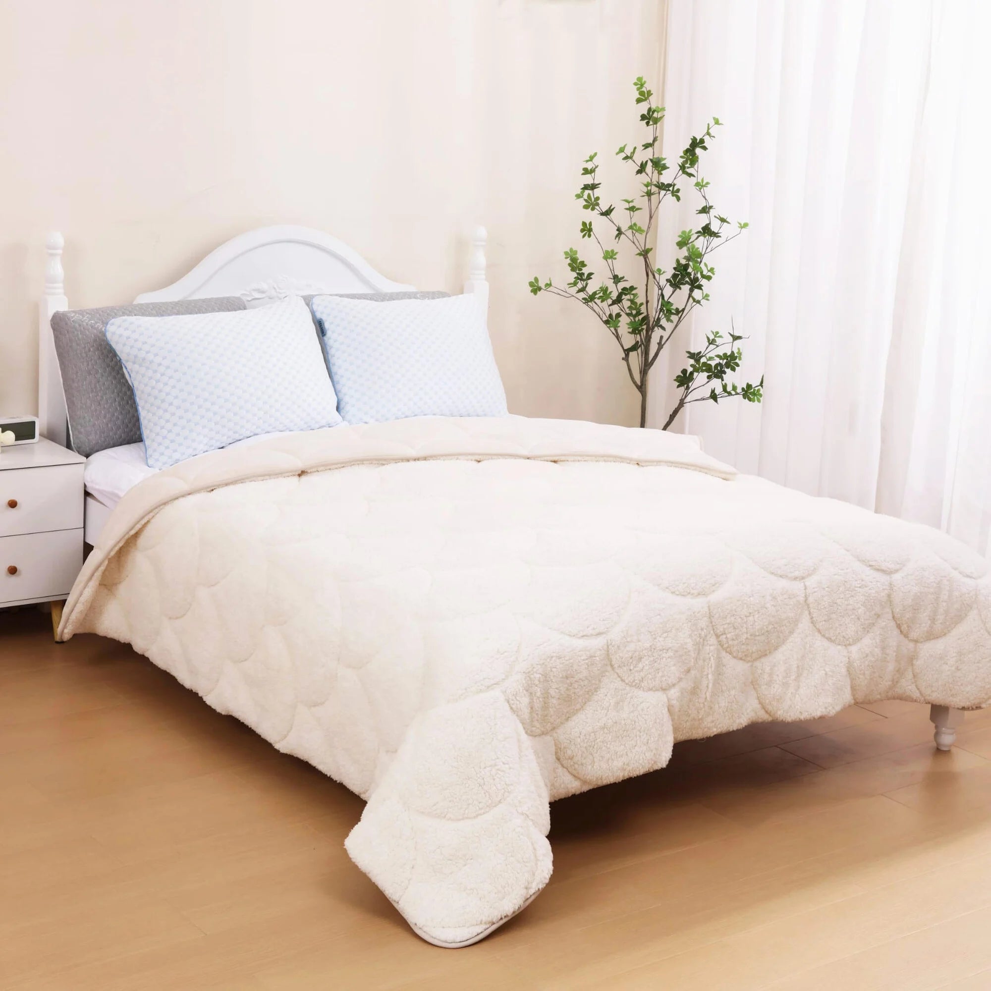 All-in One Lazy Teddy/Velvet Duvet Pearl White - 2-in-1 Winter duvet